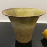 Vase signed Liisa Hallamaa