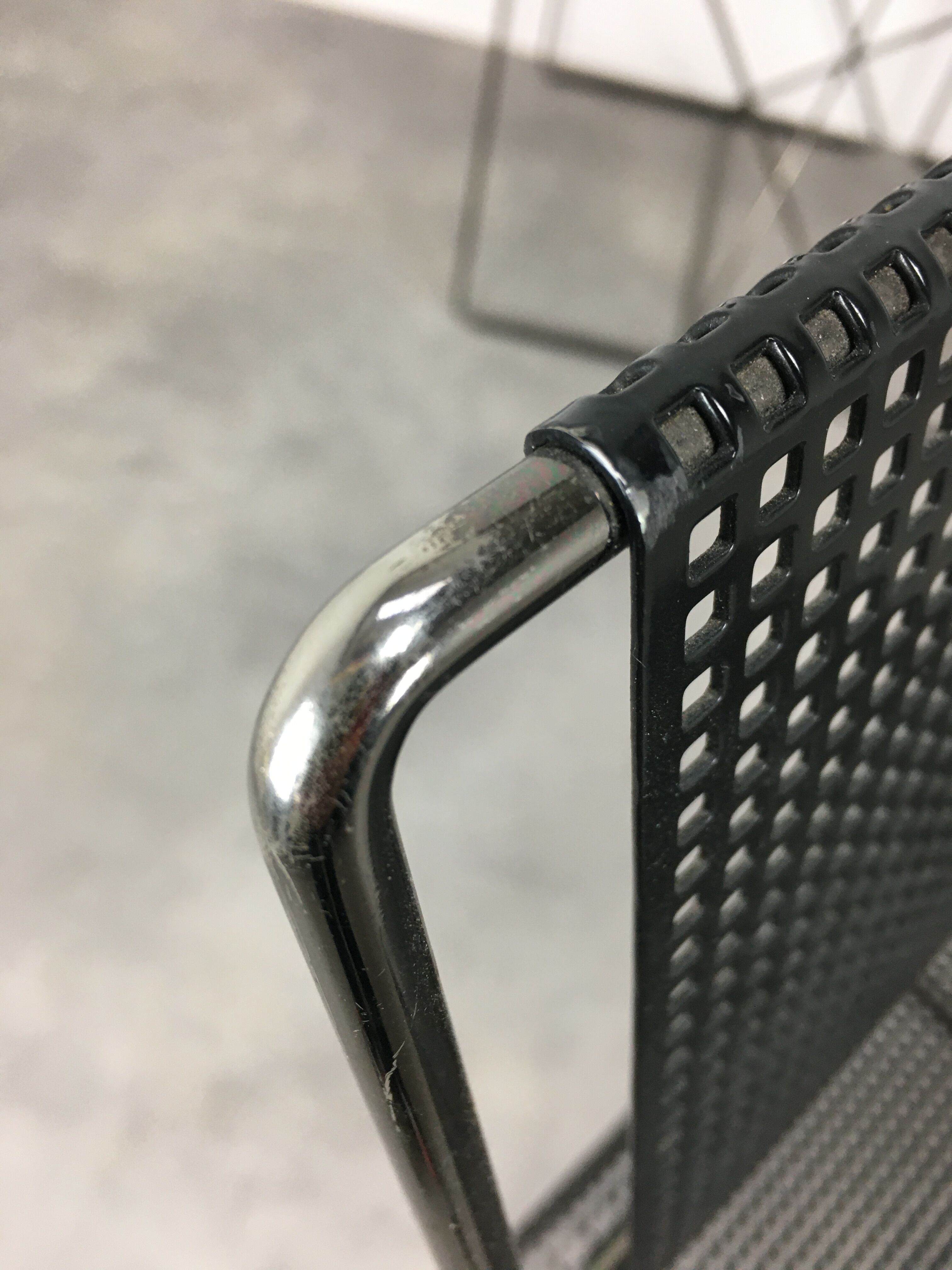 6 X-Line chairs by Niels Jorgen for Magis Italy Memphis style 1980