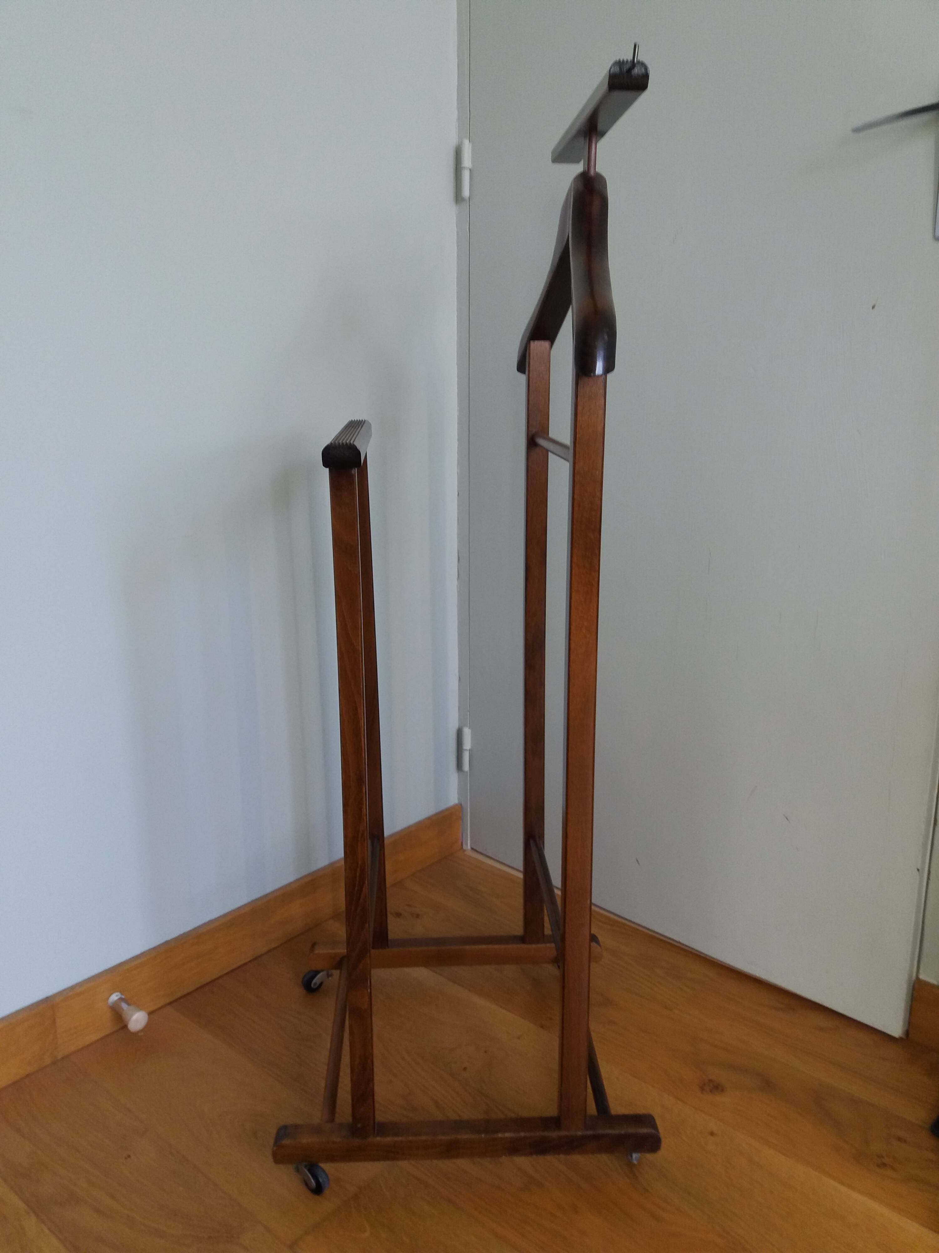 Valet stand with two clothes racks