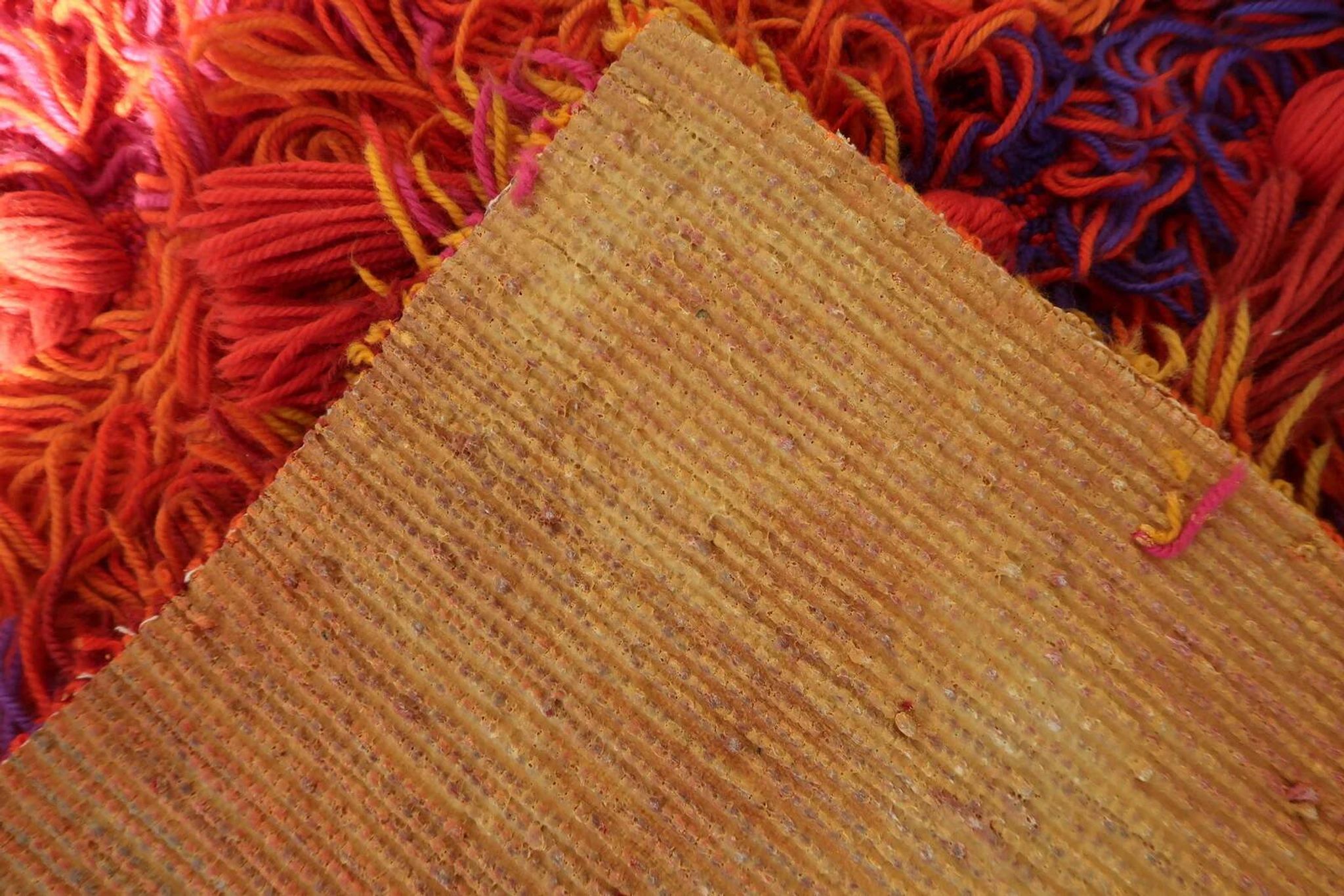 Vintage Swedish Rya rug, abstract colour field “Sunset”, c. 1960s — 150 × 220 cm — 1C1282