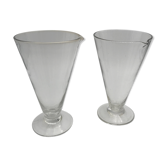 2 vintage lab vases