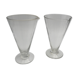 2 vintage lab vases