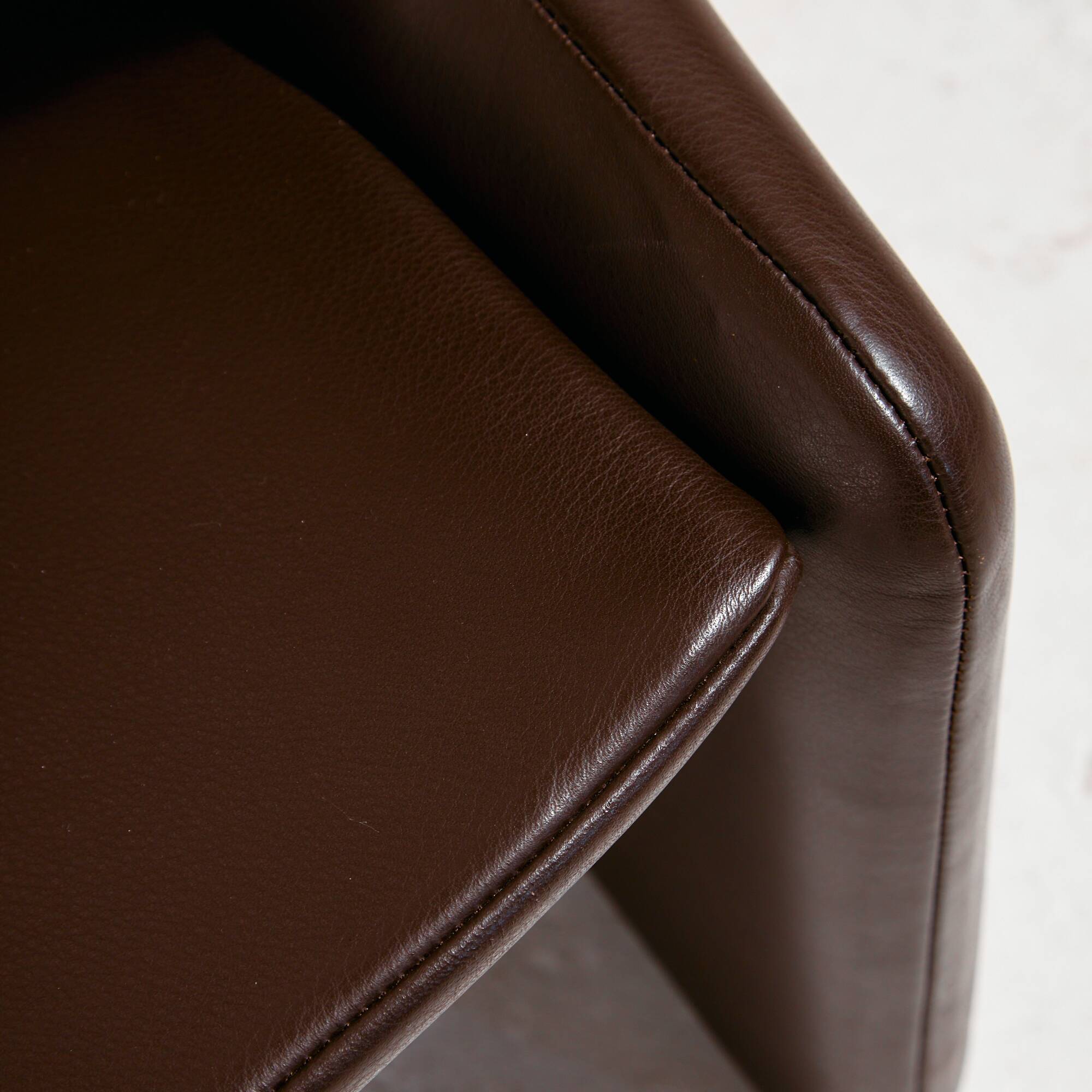 MK11470 Portovenere two-seater leather sofa by Vico Magistretti for Cassina