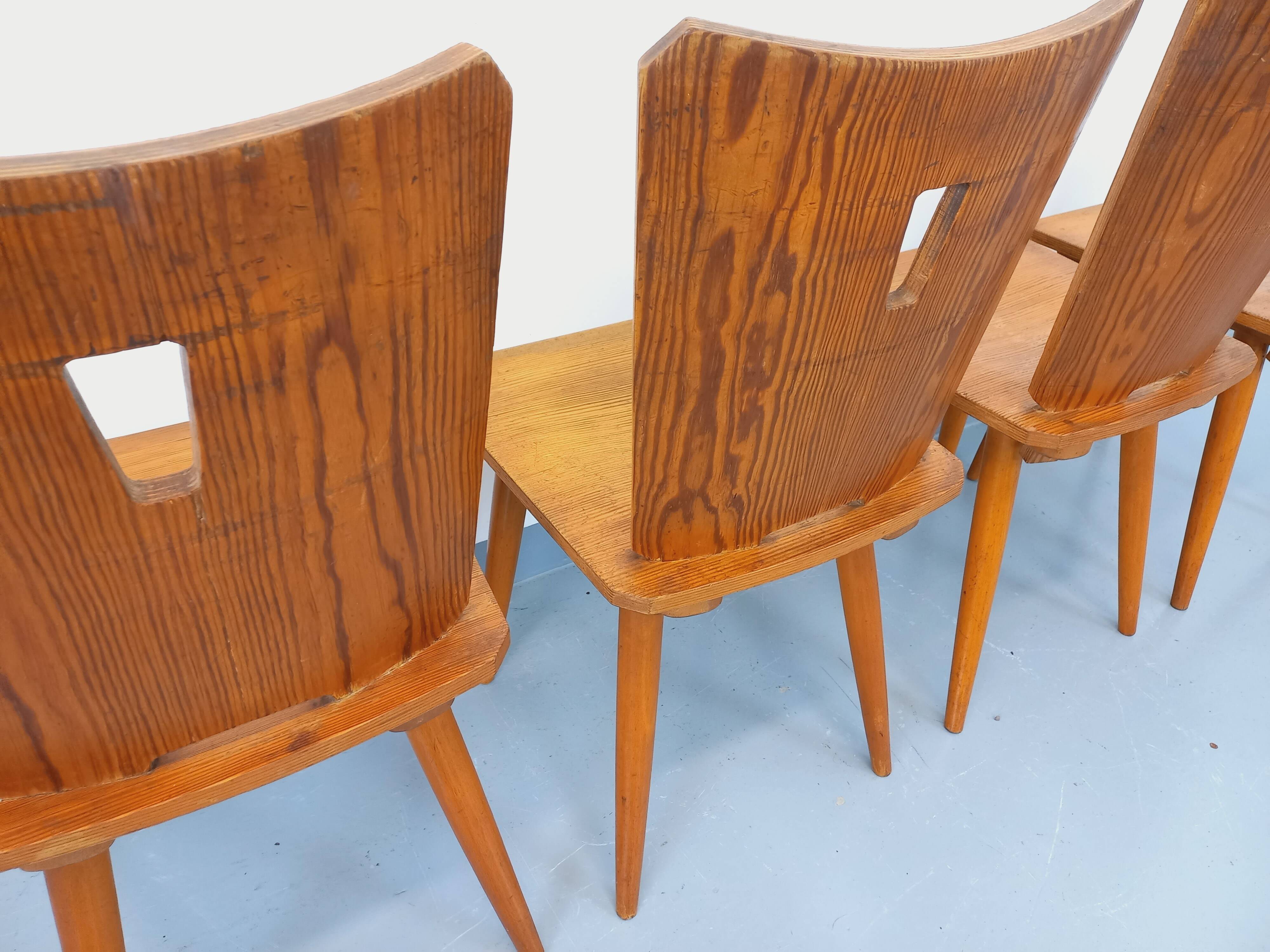 Set of 4 vintage brutalist wooden chairs from the 60s
