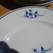 Fine Limoges porcelain dessert service: dish and 12 plates.