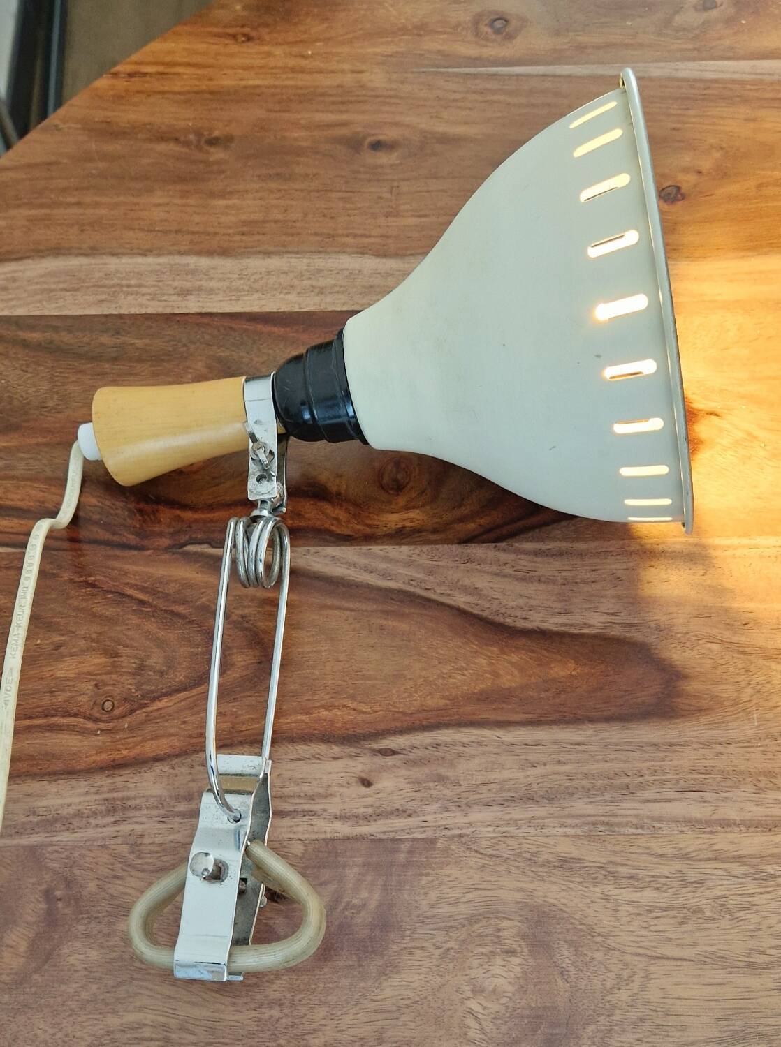 Vintage clamp lamp - Wood and metal - 70s