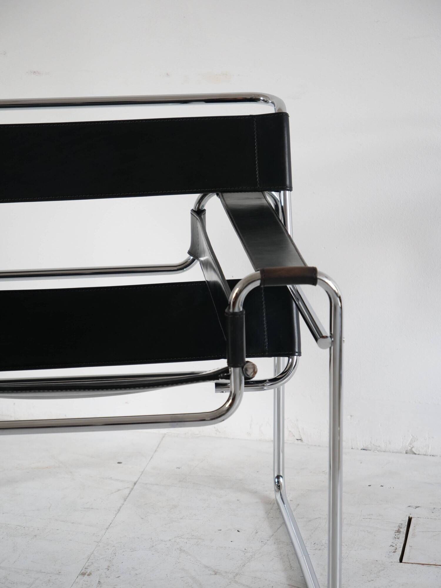 Bauhaus armchair Wassily B3 knoll 1980 by Marcel Breuer