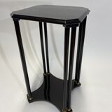 Seccesion side table