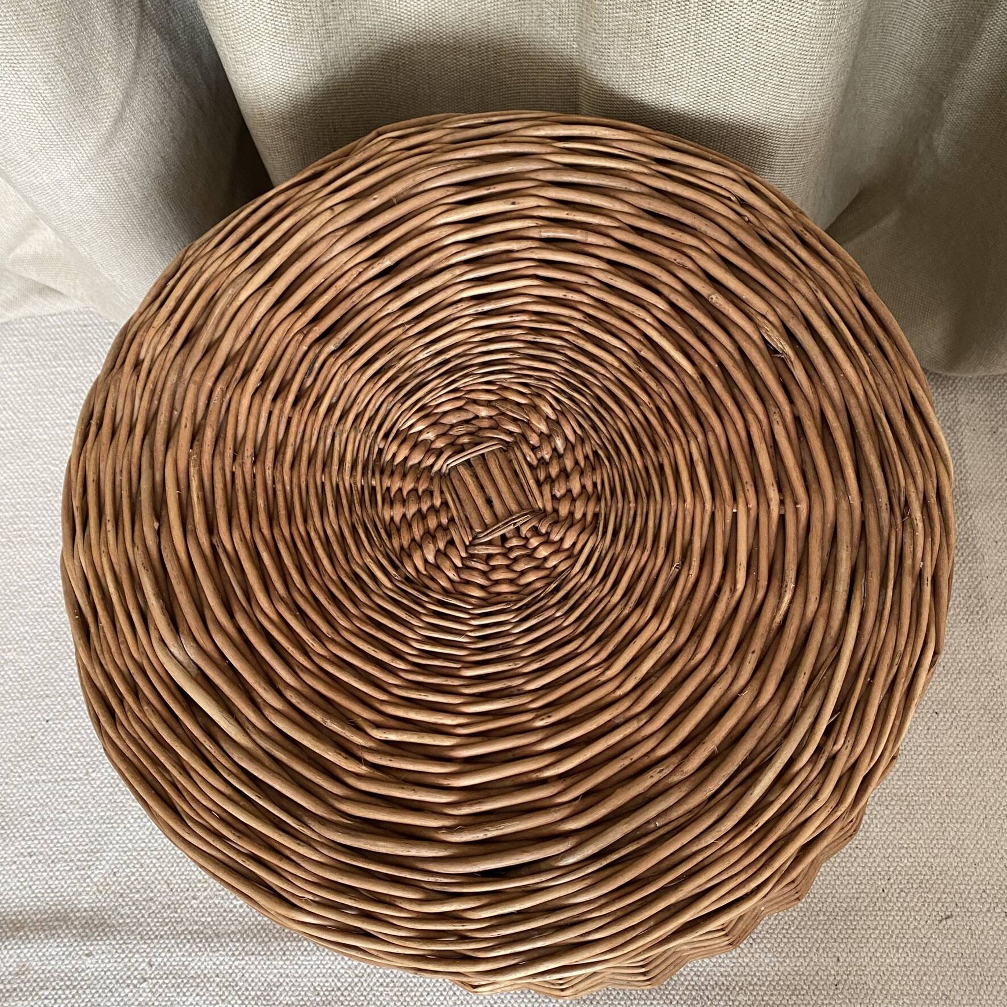 Rattan storage pouffe from the 60s-70s.