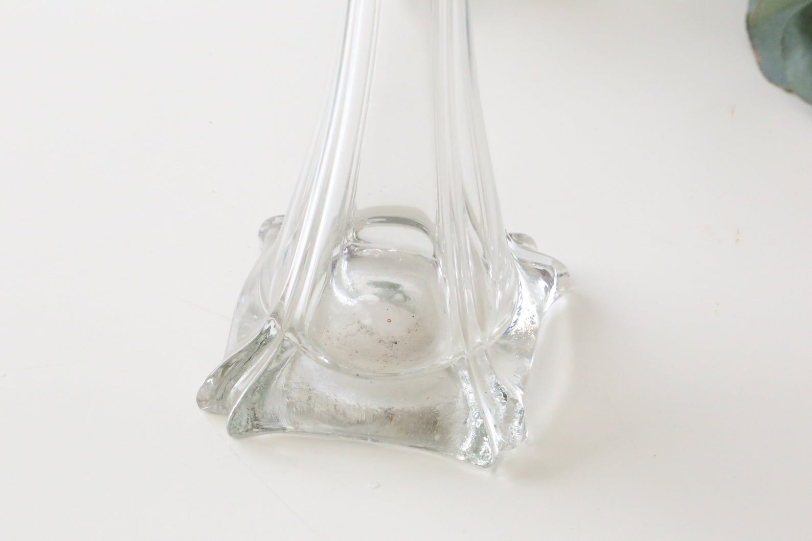 Transparent glass soliflore