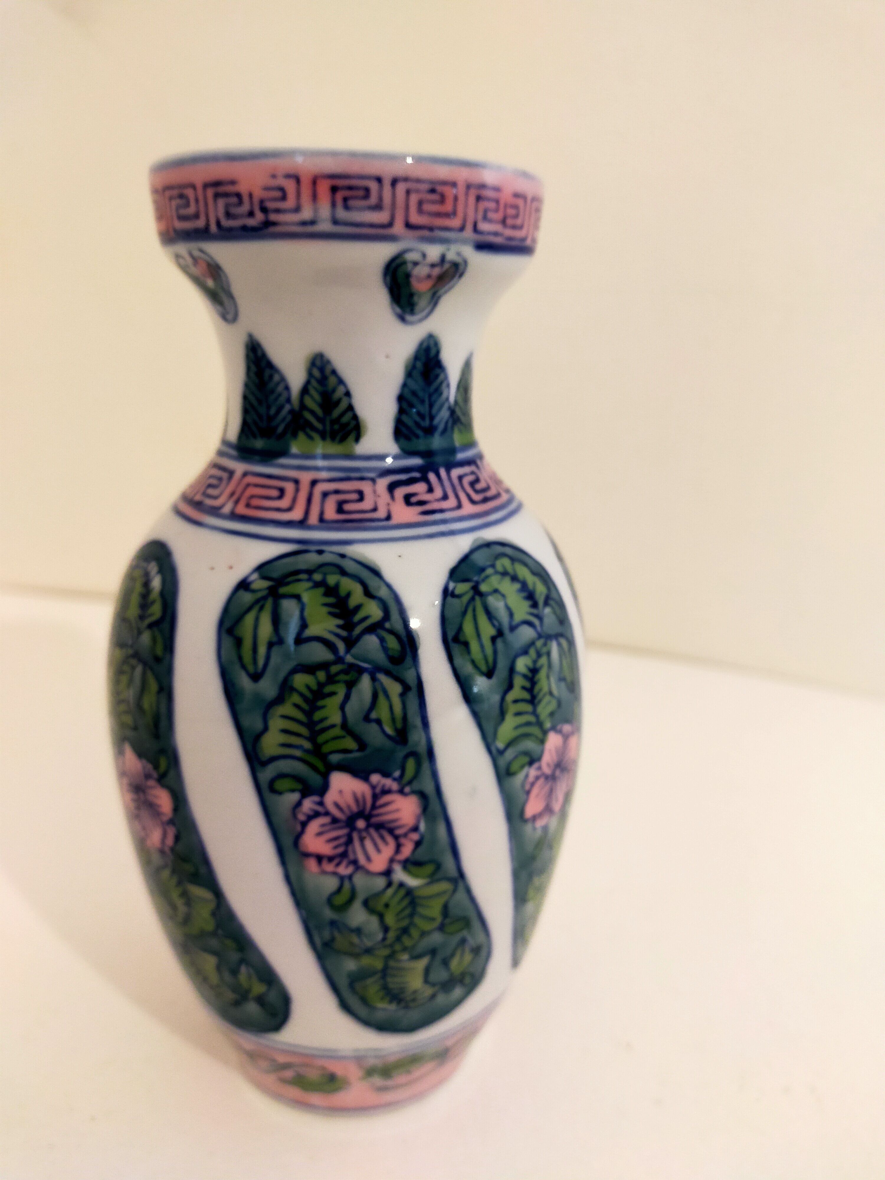 Chinese style porcelain vase