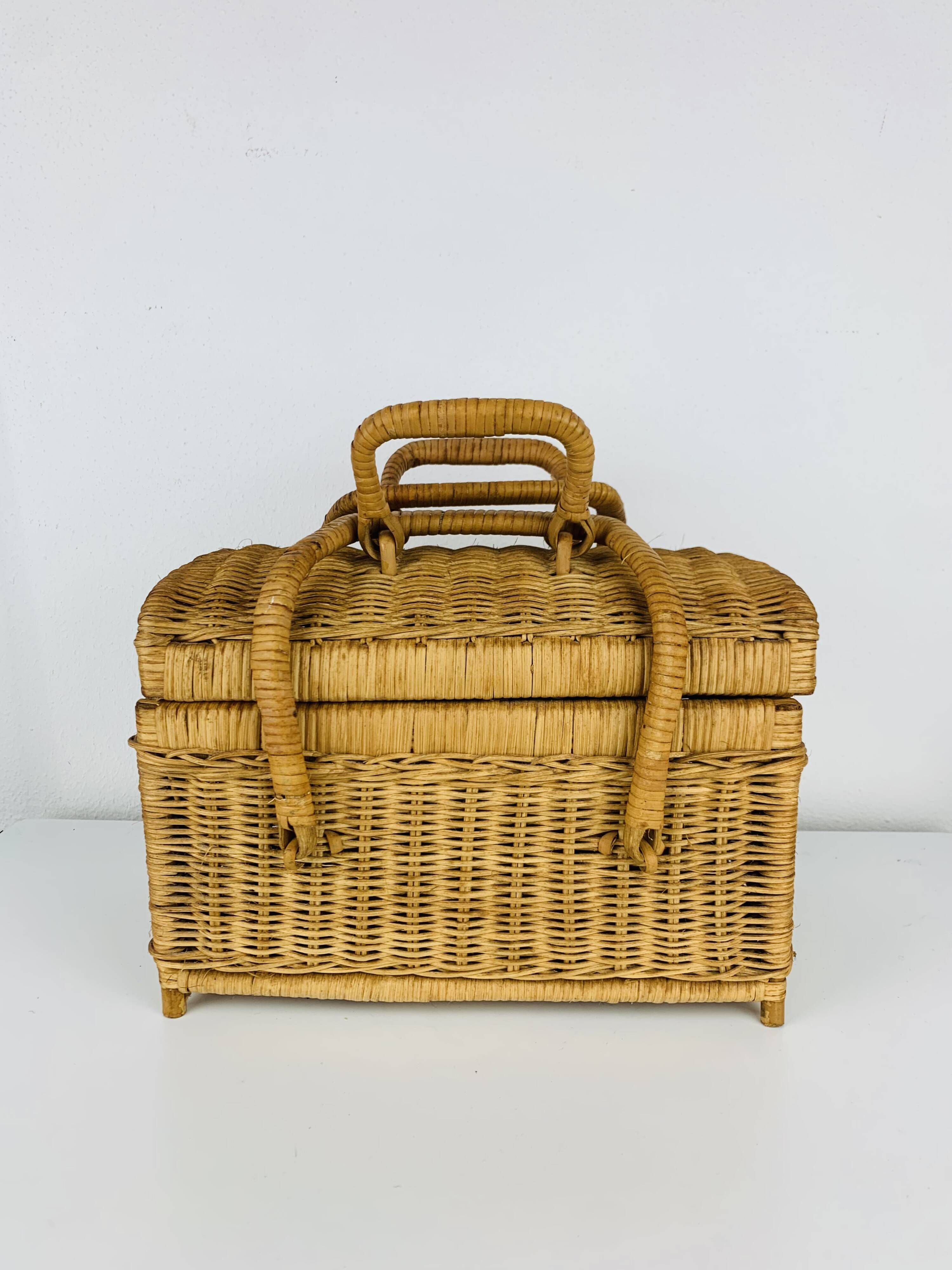 Vintage rattan basket, 1960s