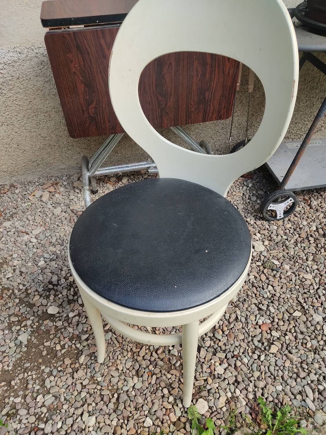 Baumann seagull chair