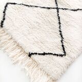 Moroccan Berber carpet Beni Ouarain hallway with black diamonds 2.92x0.86m