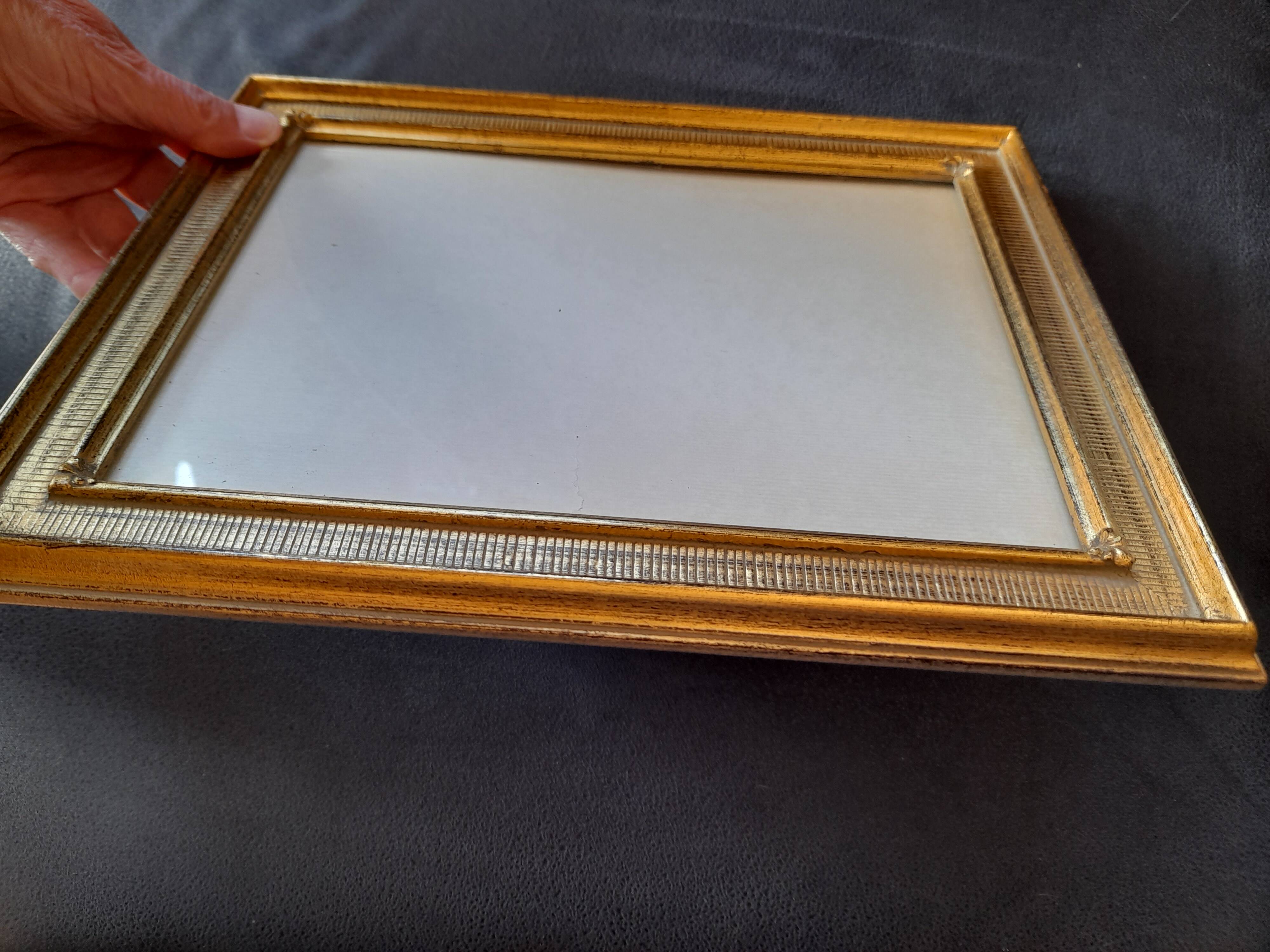 Antique frame with striated gilding