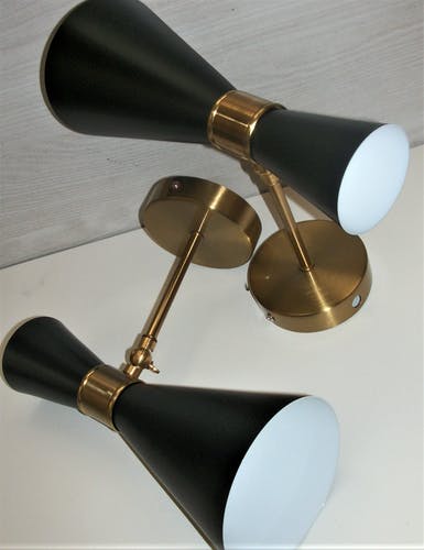 Paire d'appliques italiennes forme diabolo