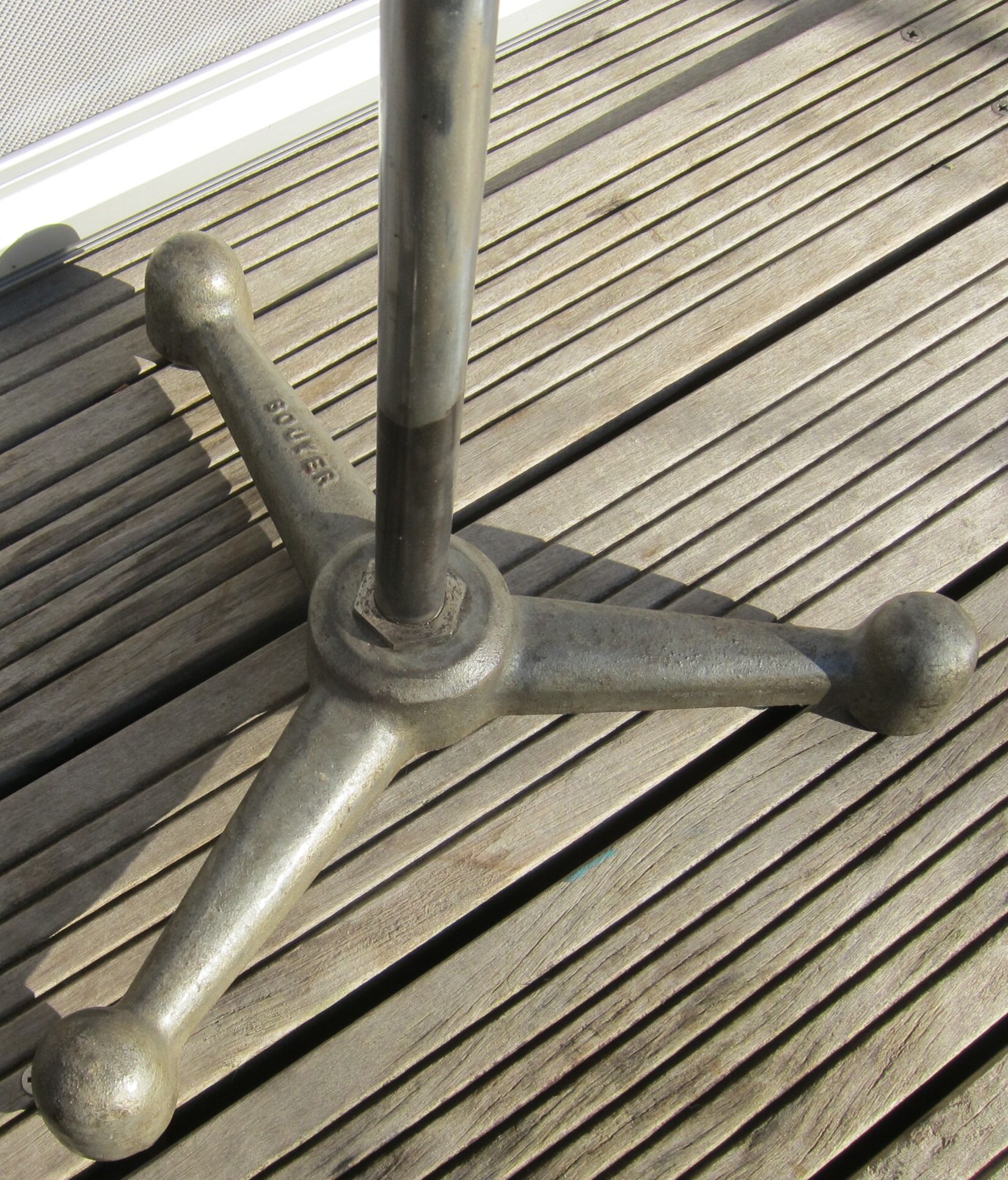 Lita bouyer projector lamp