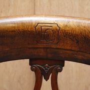 Chaise de capitaine victorienne en noyer d'Eton College