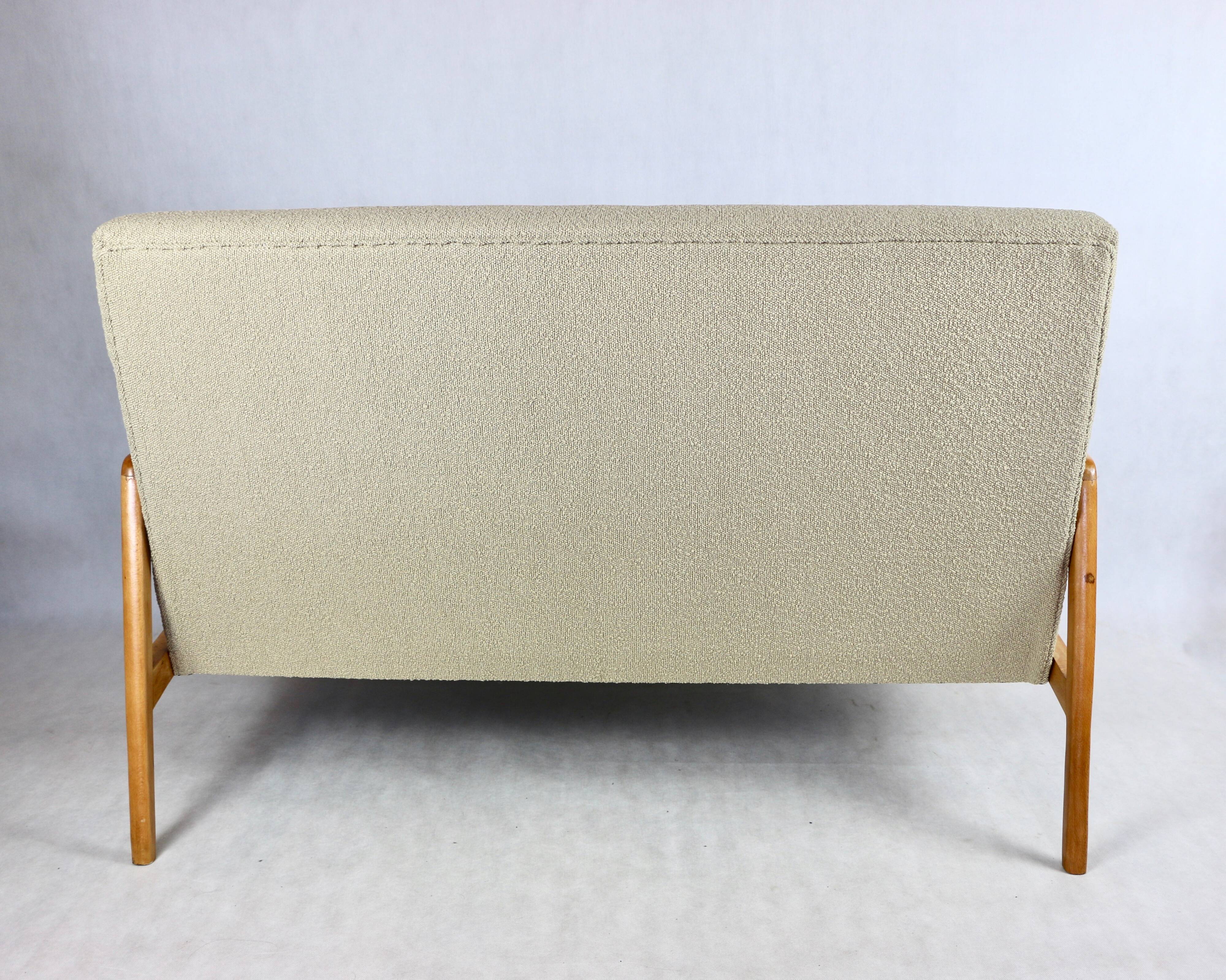 Vintage beige boucle 2-3 person sofa, 1970s