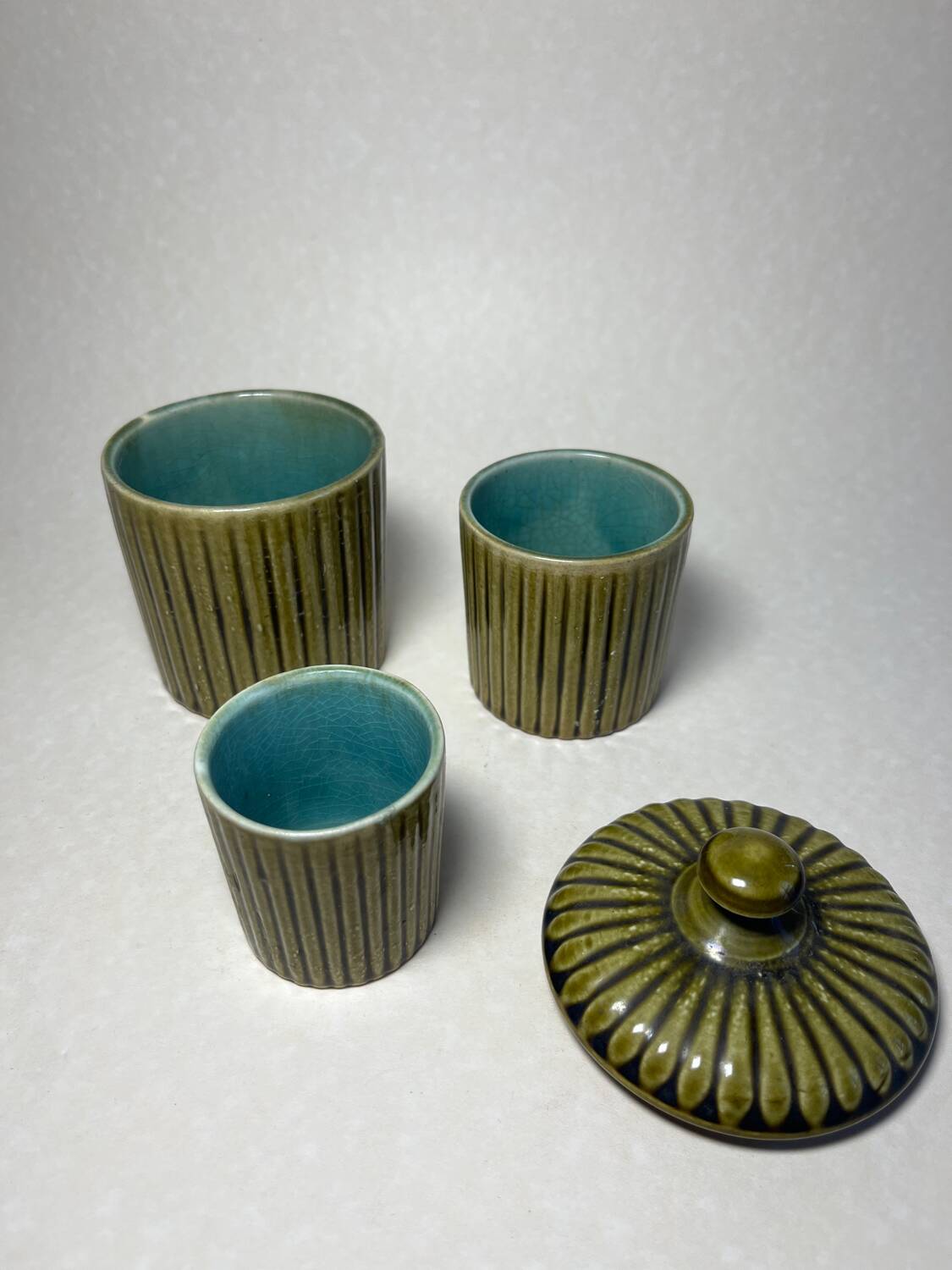 Ceramic tableware