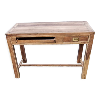 Two-tone solid wood desk