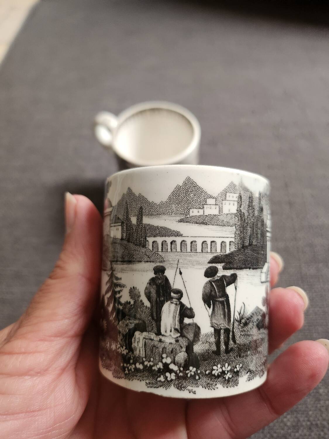Deux tasses ancienne David Johnston