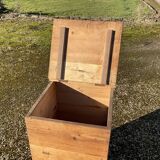 Storage cabinet