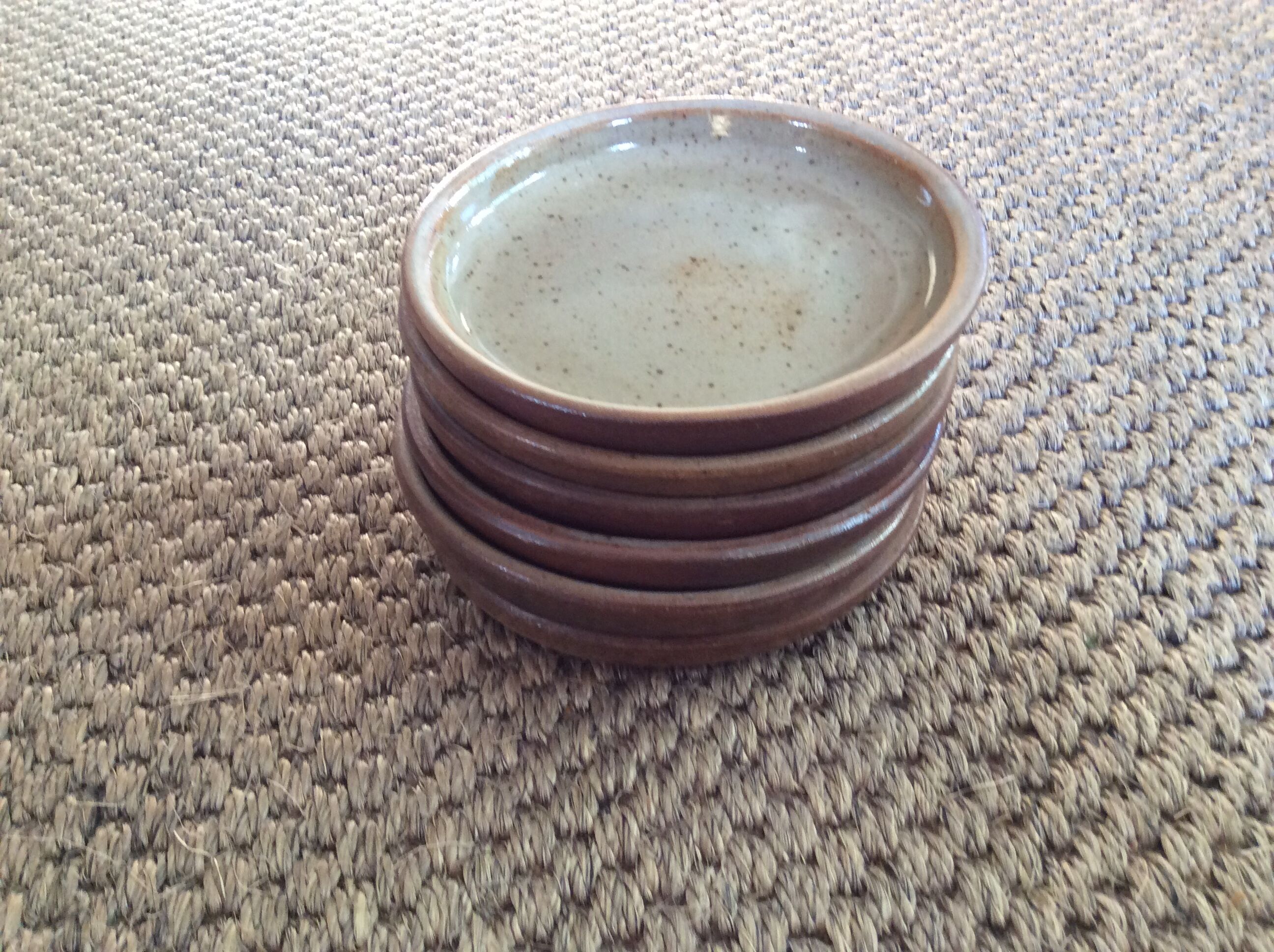 Series of 6 sandstone plates