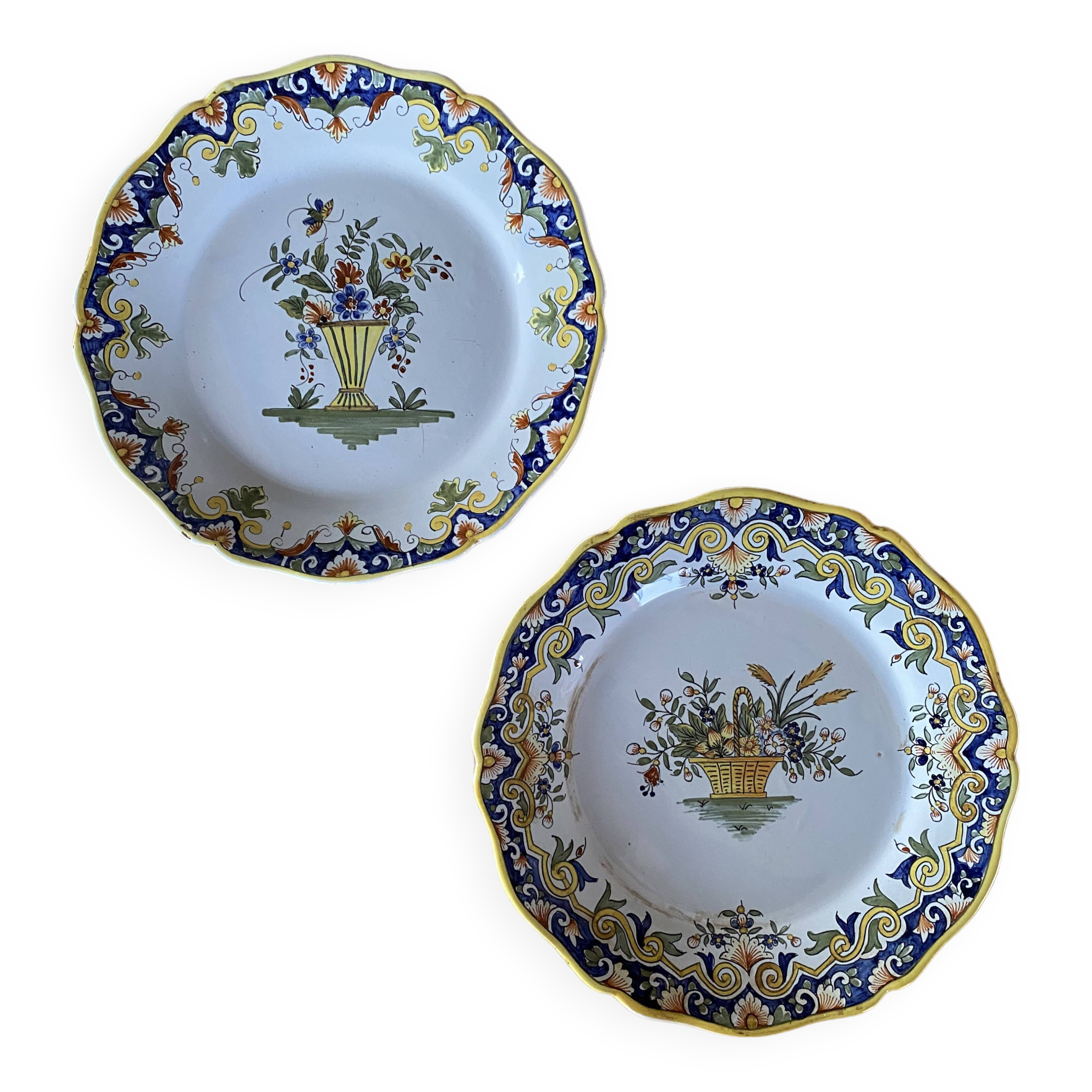 Lot de 2 assiettes décoratives en faïence de Desvres