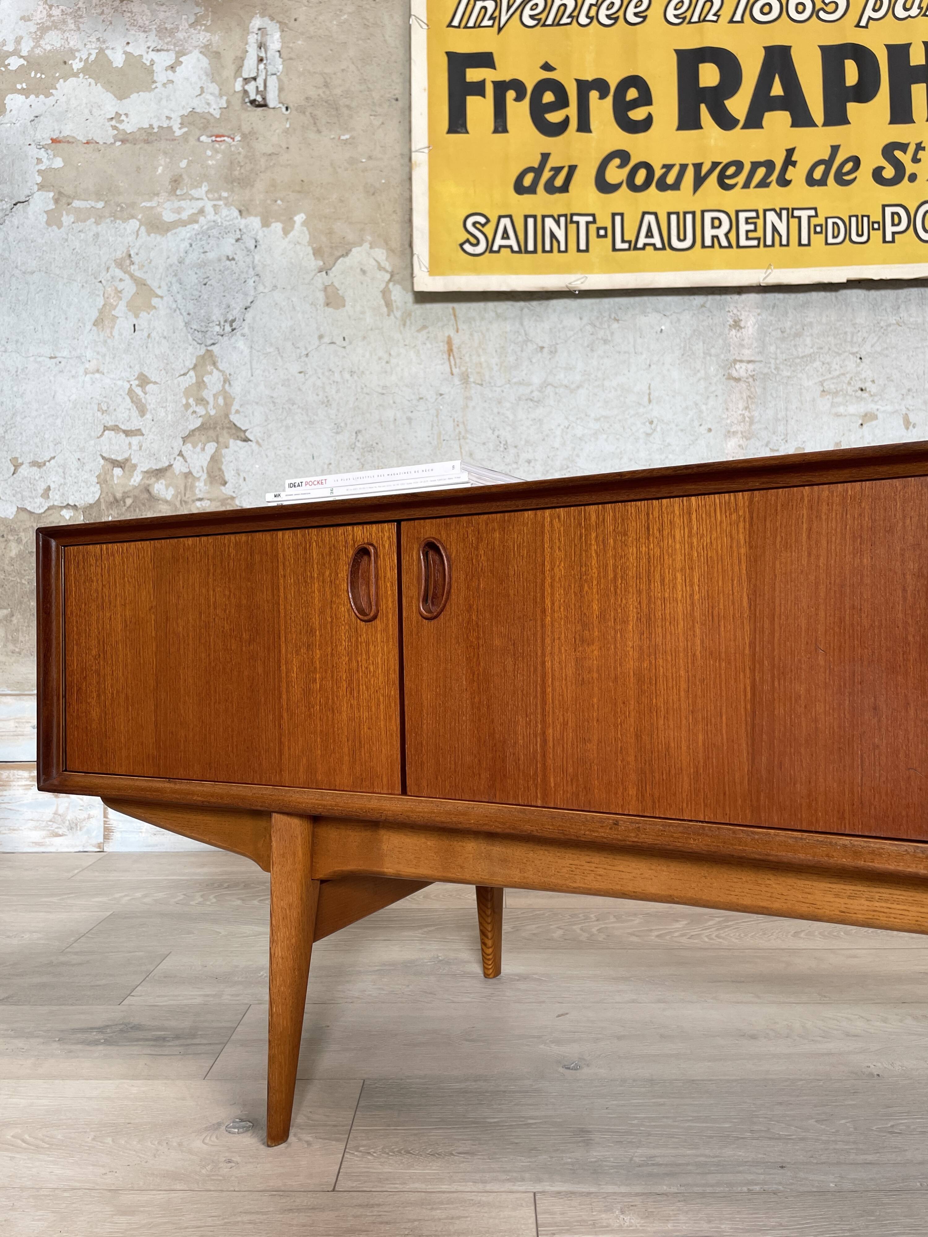 Scandinavian enfilade by Oswald Vermaercke for V-FORM, circa 1950