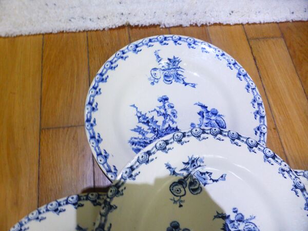 4 assiettes plates Gien service Chardons 1