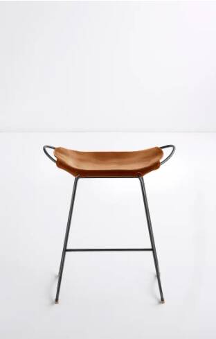 Pair of metal stools without a backrest in tobacco and silver.