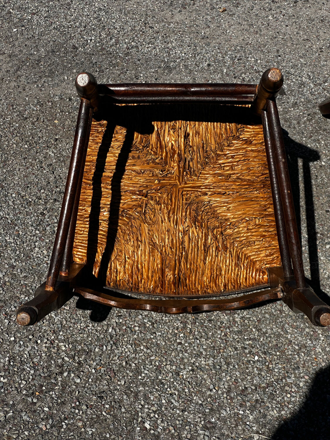 Set of 4 Louis XV straw chairs – solid wood – curved backrest