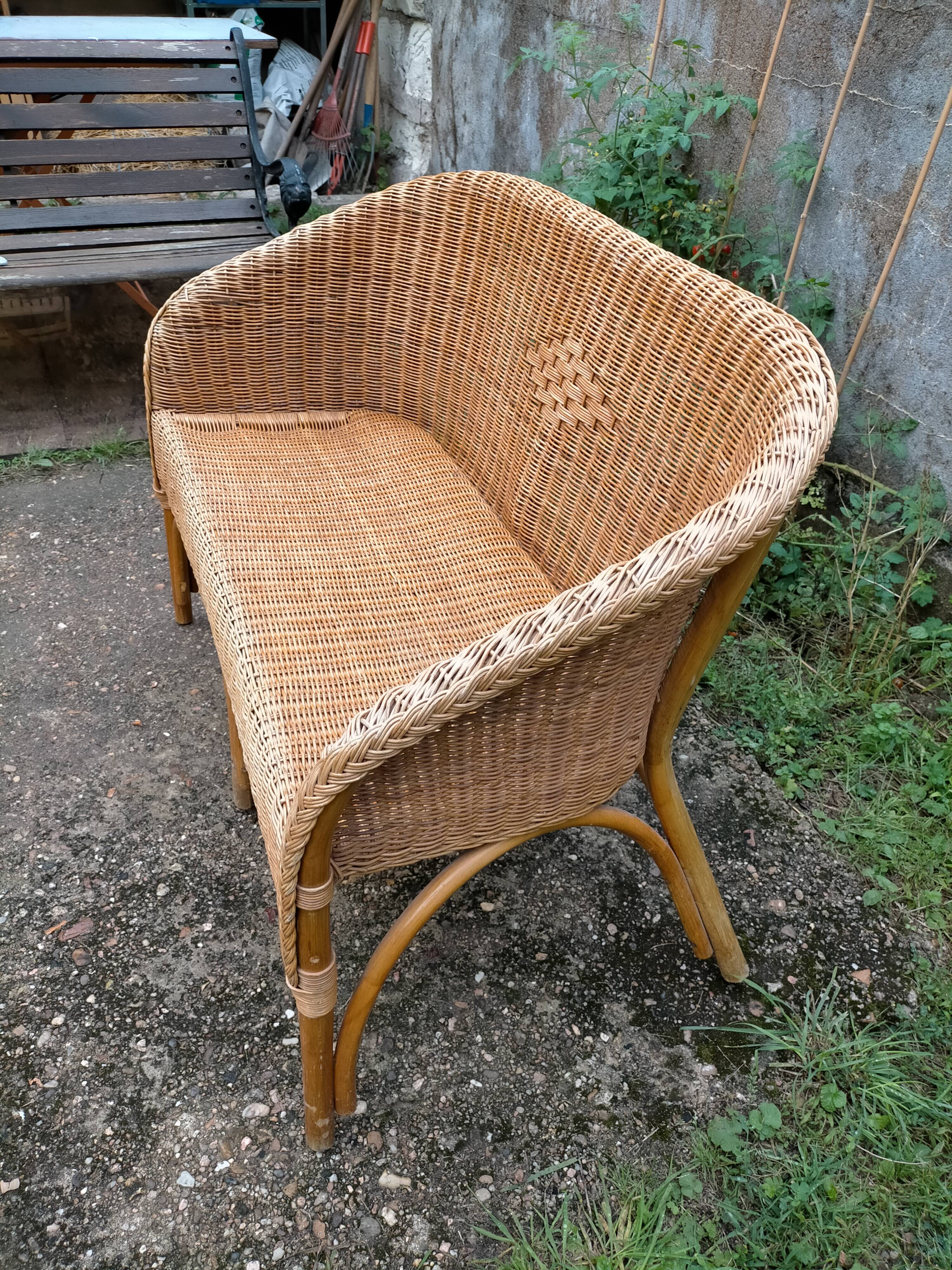 Vintage rattan bench