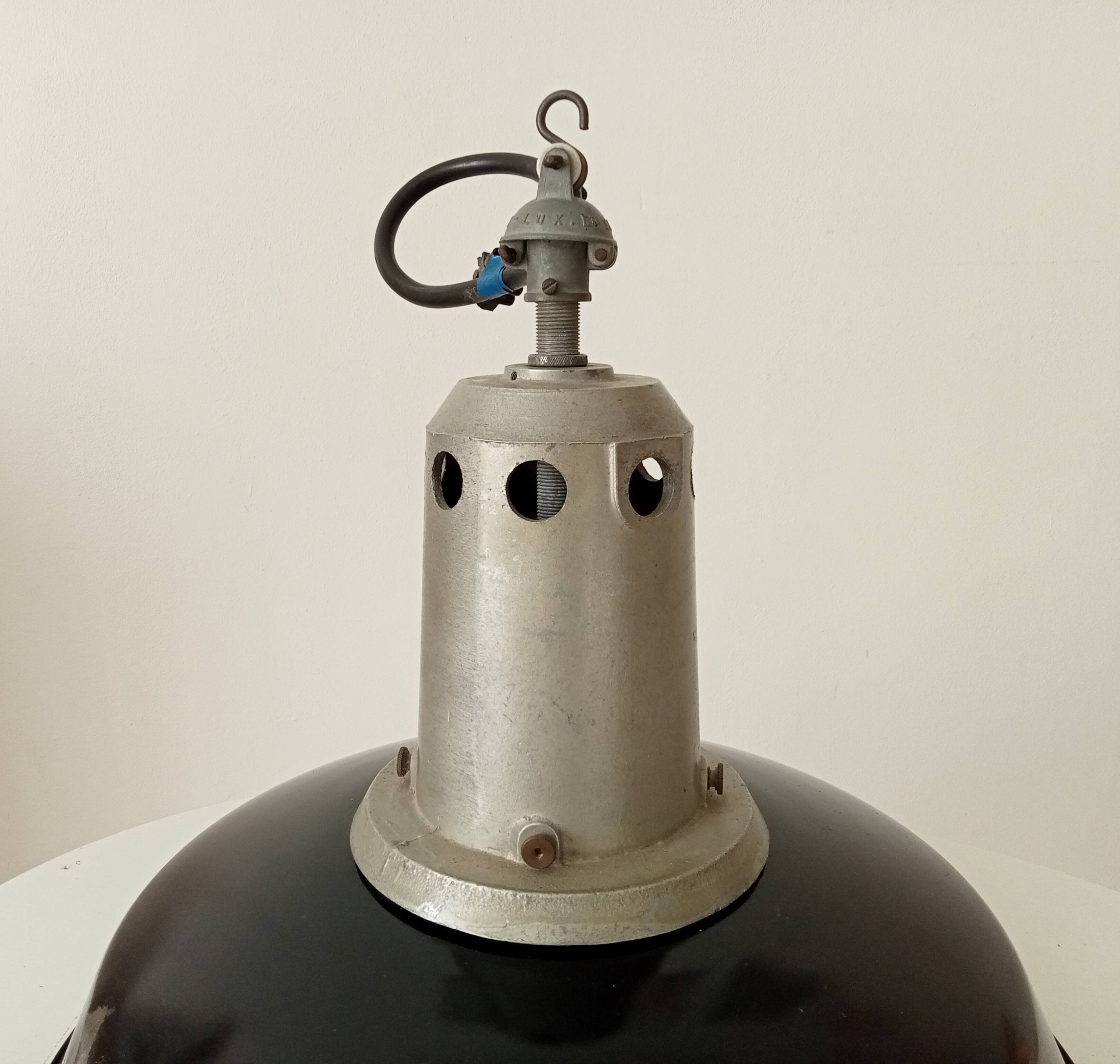 Vintage enamel industrial suspension Reflecto