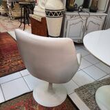 Table and chairs set