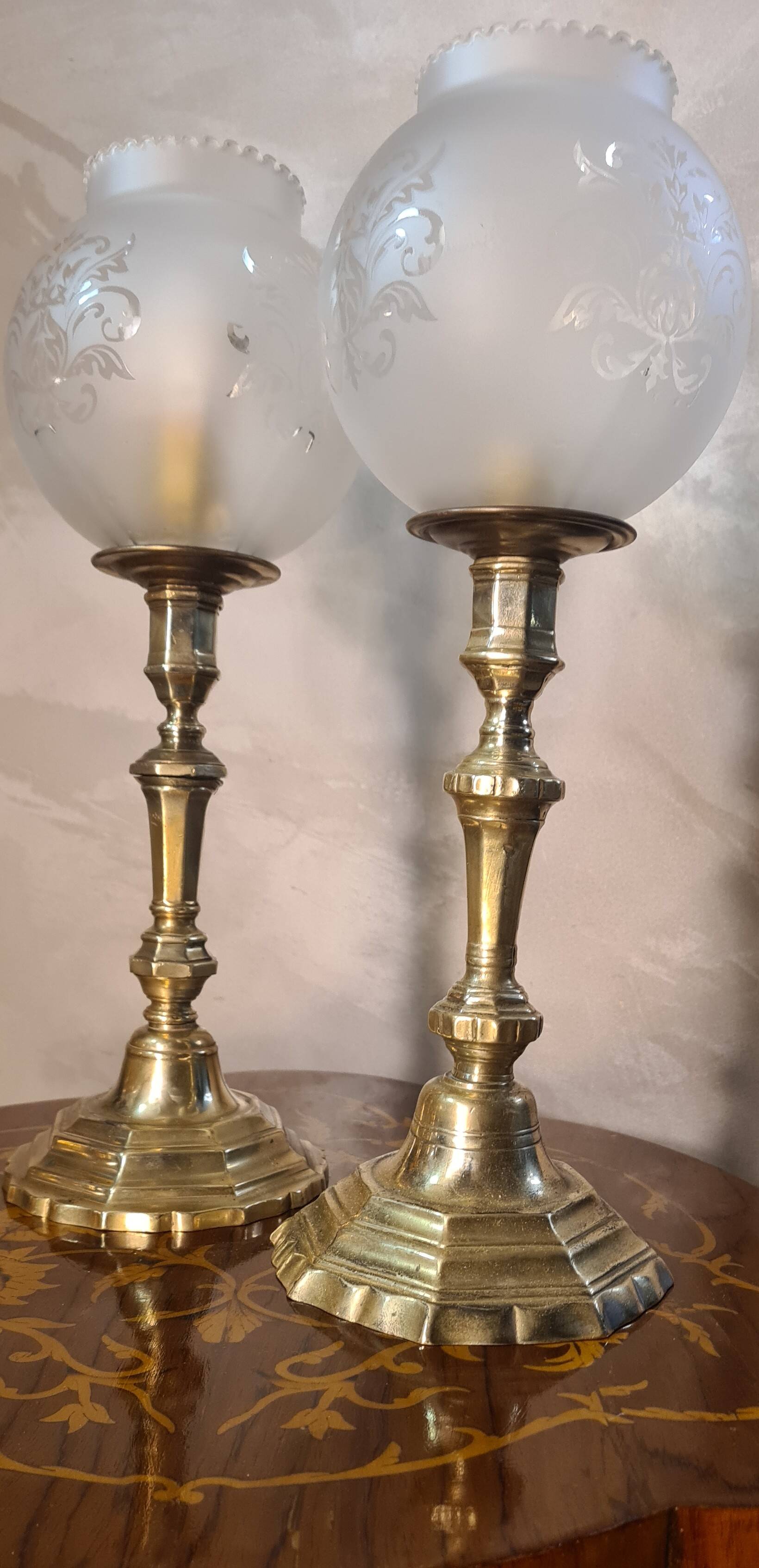 pair of art deco brass lamps with opaque etched glass 39x12