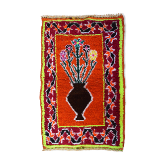 Berber carpet flower vase 120 x 85 cm
