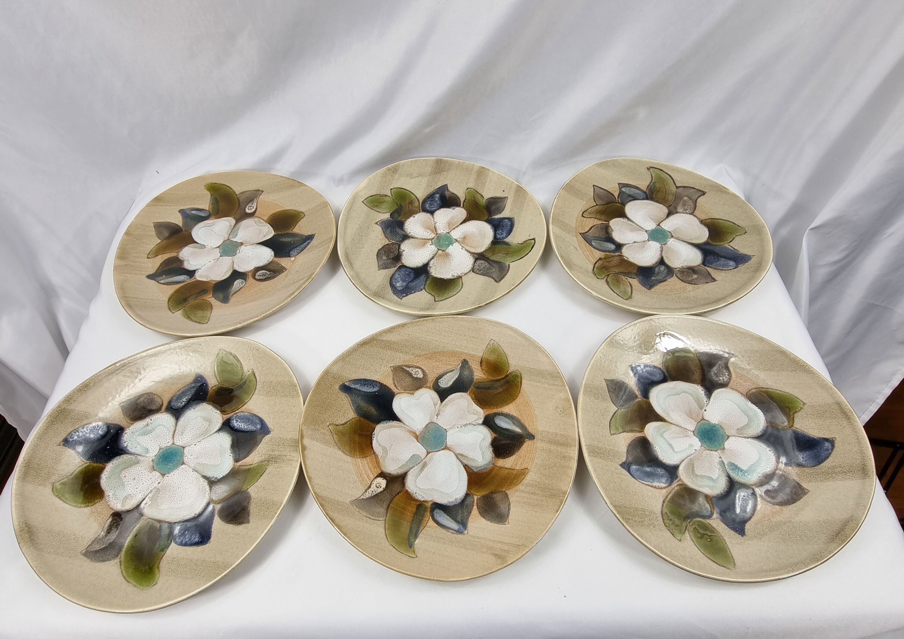 6 vintage flat plates 60 signed mbfa pornic decorations cynthia