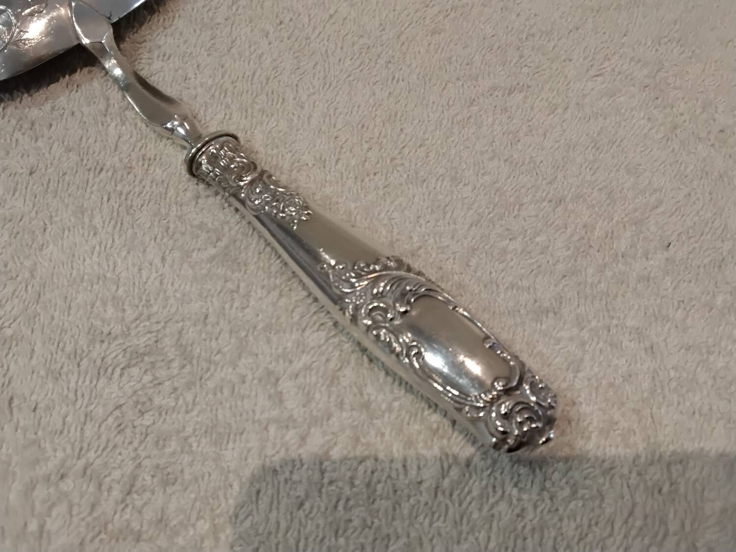 Ladle with a handle, 950 silver Minerva, Rocaille style, Ravinet.