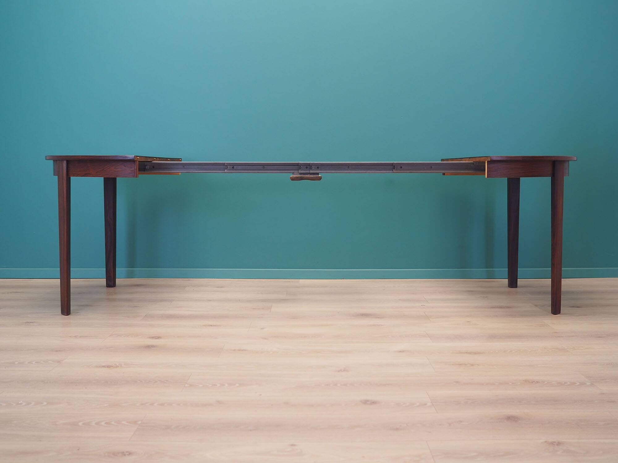Round rosewood table, Danish design, 1960s, production: Denmark