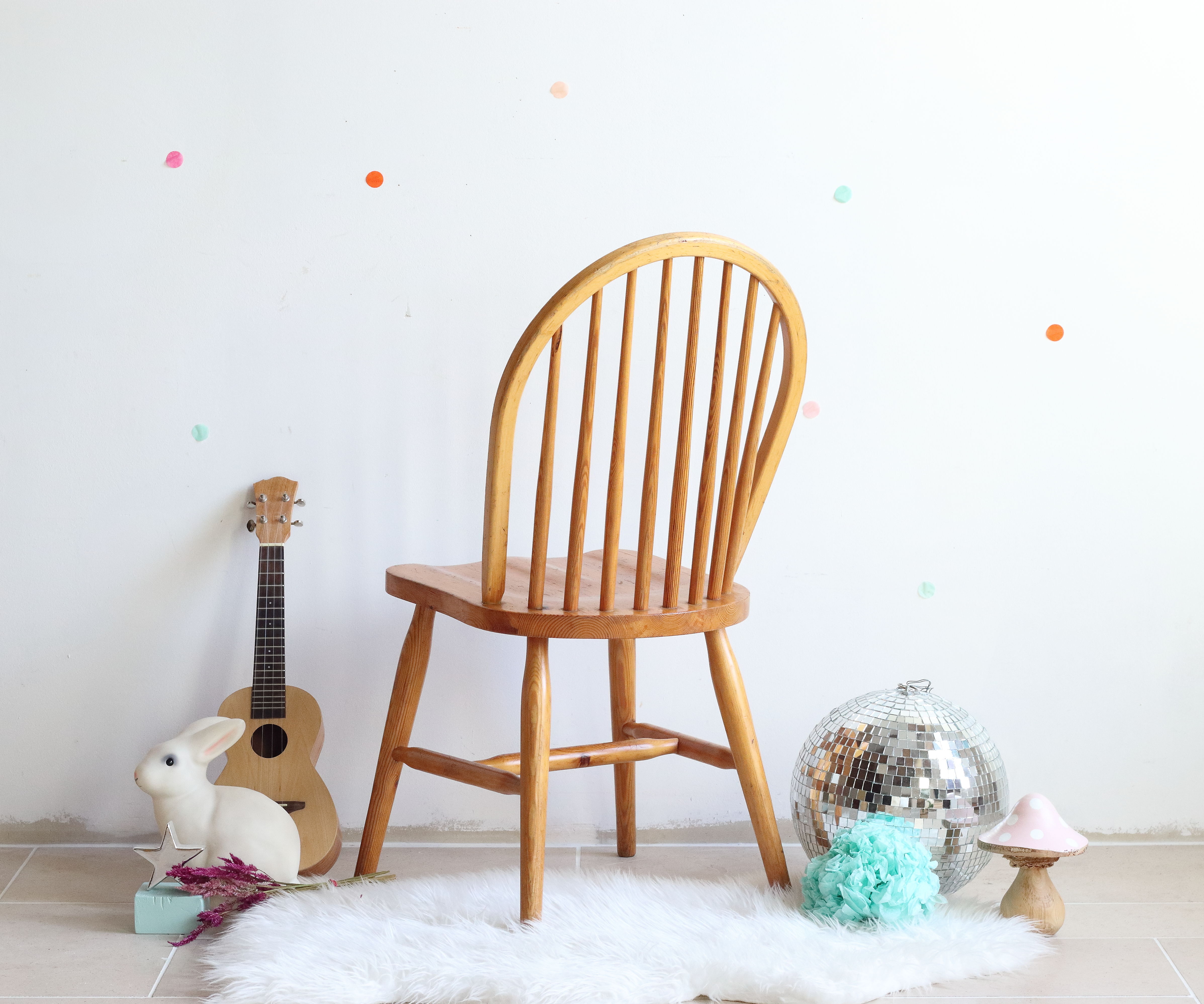 Windsor 60s cobble chair in solid wood