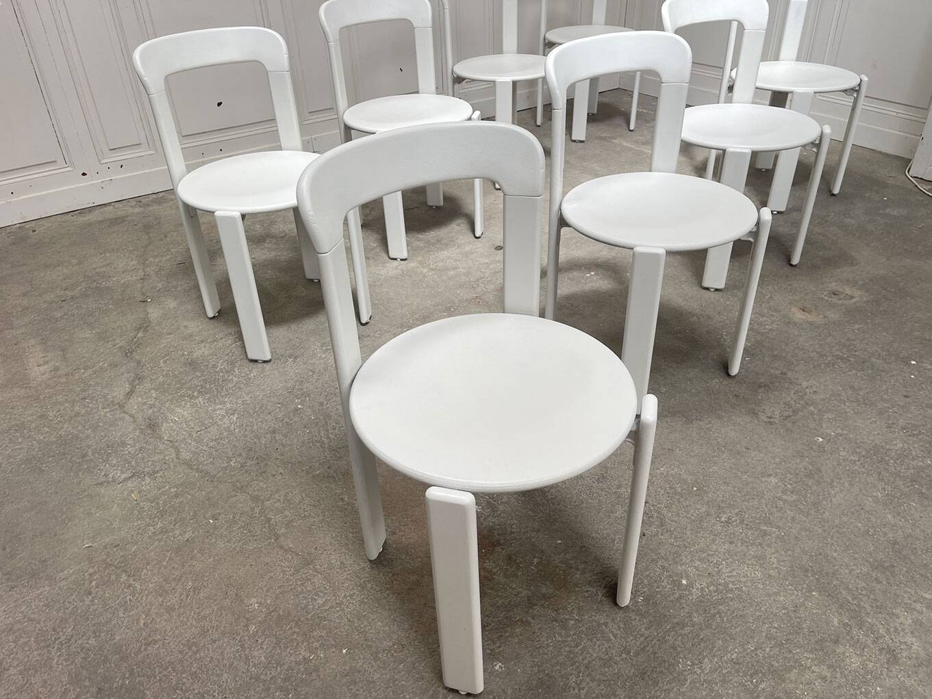 Set of off-white vintage chairs