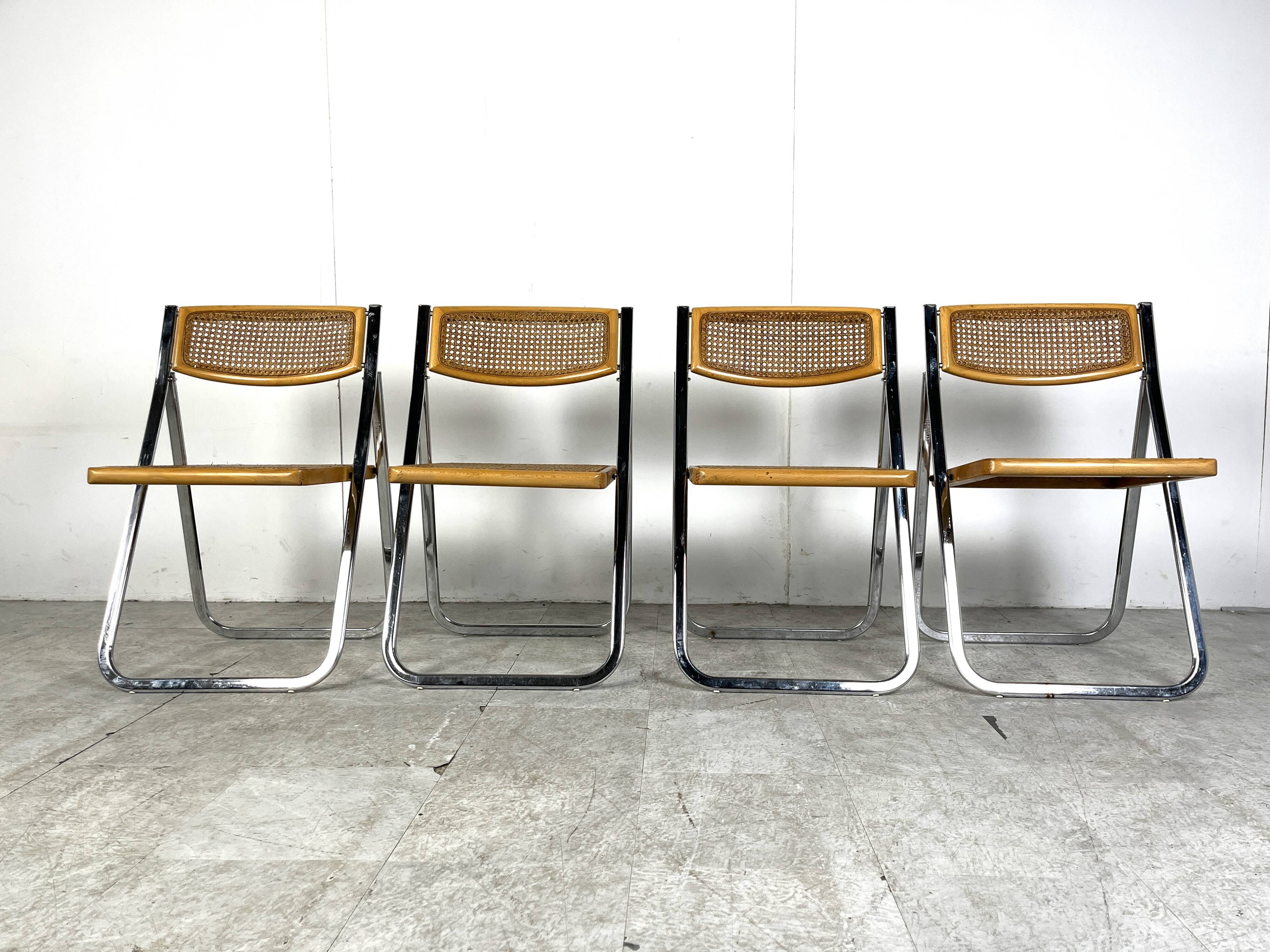 Vintage rattan folding chairs, 1970 - set of 4