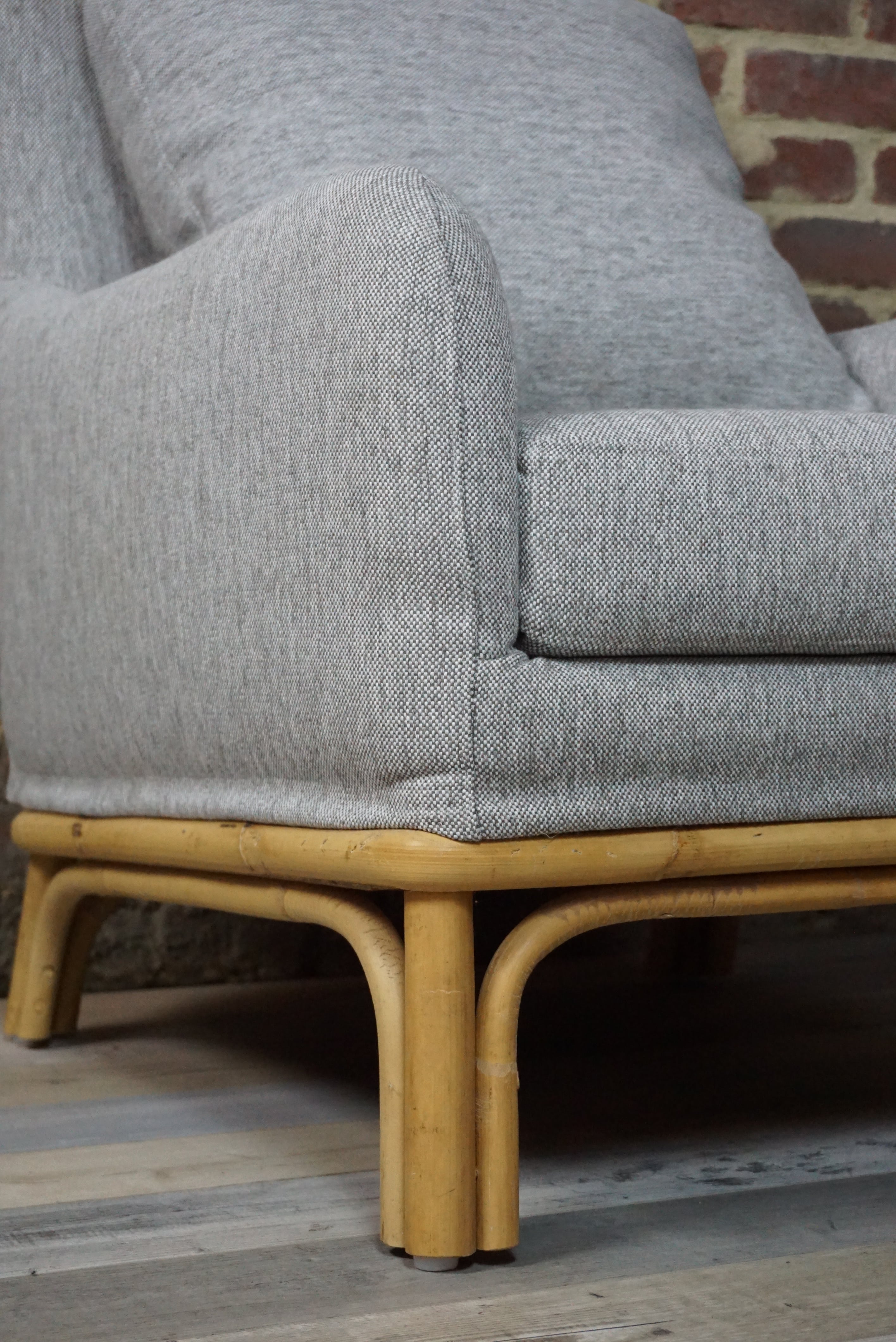 Cocooning rattan chair