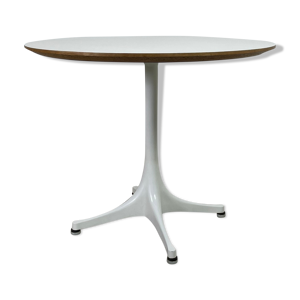 Table basse de George - herman miller