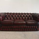 Three-seater chesterfield burgundy leather sofa