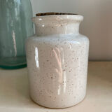 Speckled sandstone pot