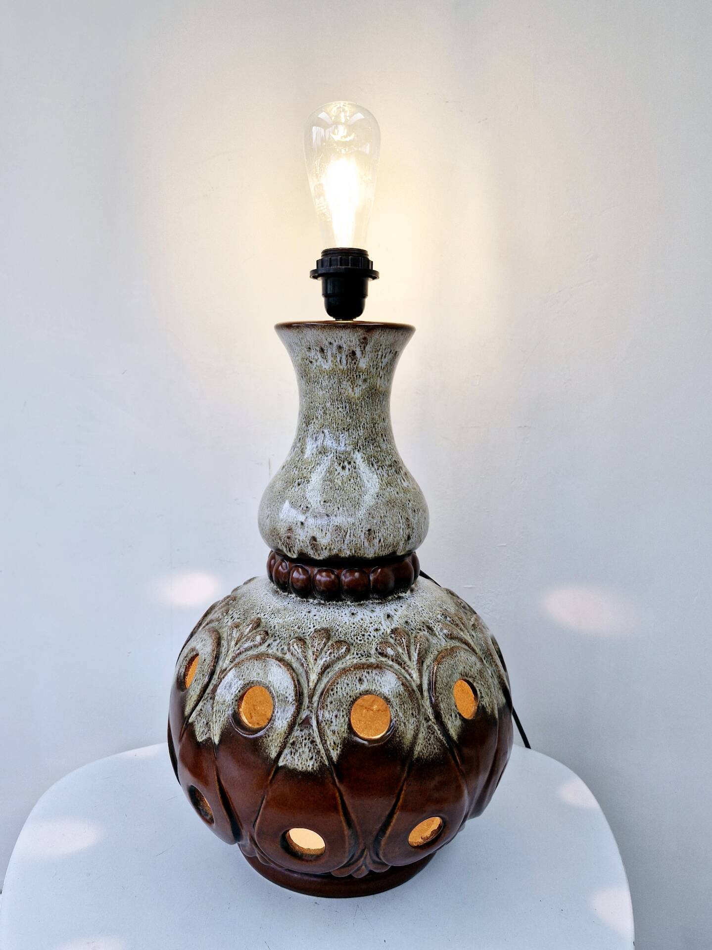 Vintage 60-70's sun lamp ceramic fat lava style functional