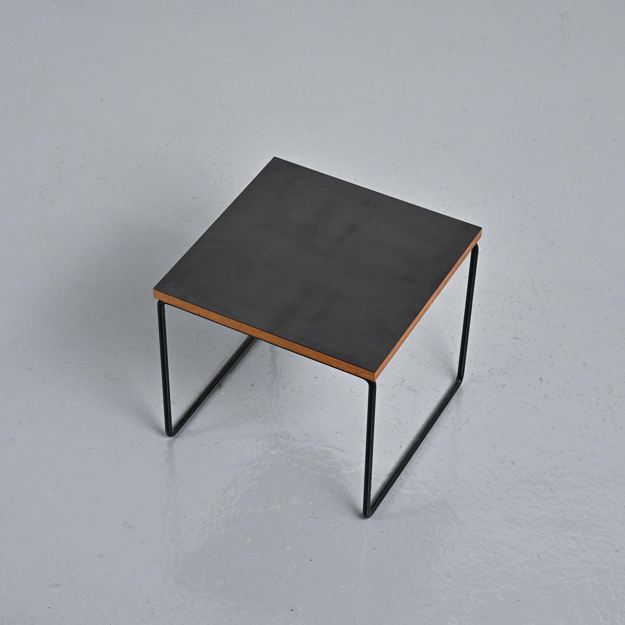 Table "Volante", Pierre Guariche pour Steiner, ca. 1955